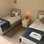 Modern City Centre Apartment In Central Location